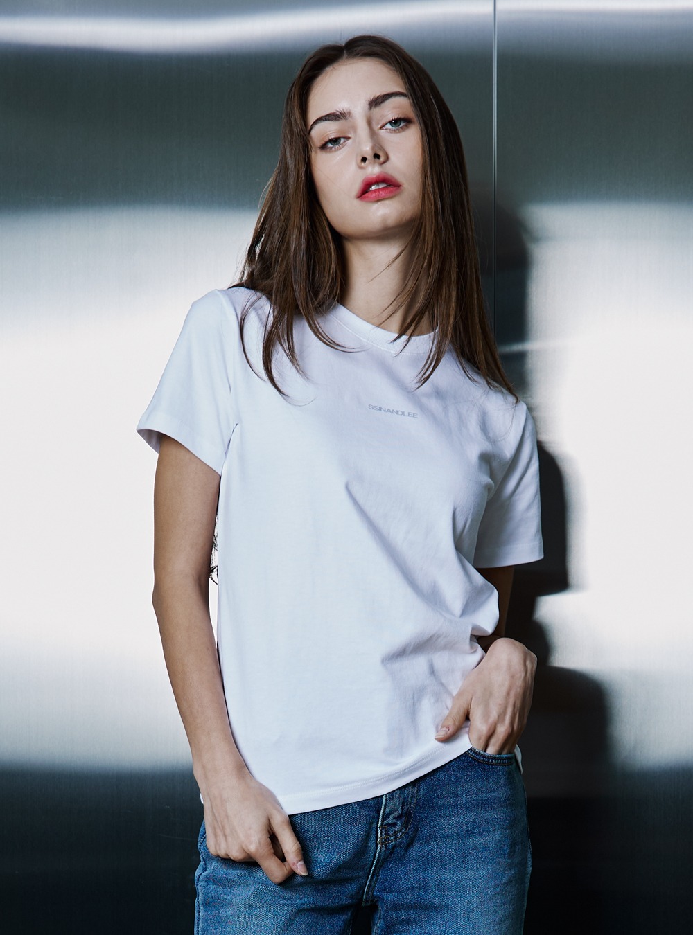 신앤리 모노그램 티셔츠 우먼 화이트(세미 슬림)  SSINANDLEE MONOGRAM T - SHIRT FOR WOMAN WHITE